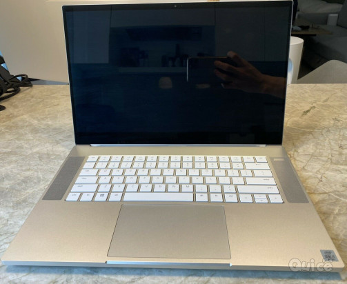 Vendo Razer Blade 15 Studio Edition foto-40581