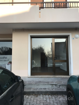 Affitto negozio o ufficio  foto-40730