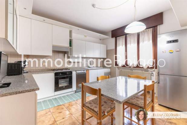 Interessante SCHIERA CENTRALE a Istrana foto-353330