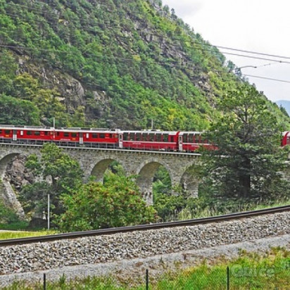 TRENINO del BERNINA, S.MORITZ & LAGO COMO - 2 Giorni e 1 Notte foto-354822