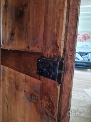 Credenza in abete massello del 1700/1800 foto-367138