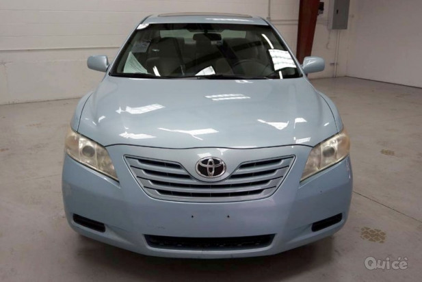 Toyota Camry LE del 2009 foto-367797