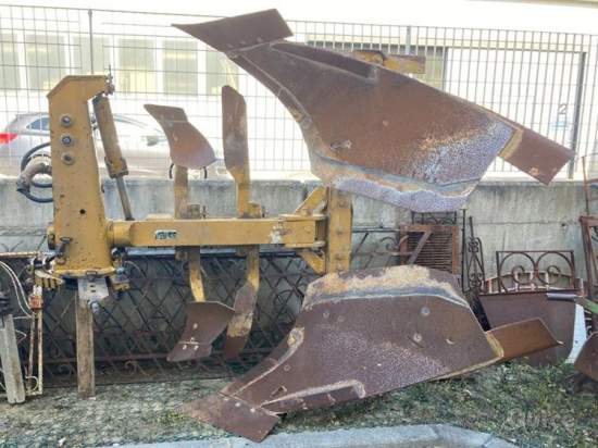 ARATRO IDRAULICO VOLTAORECCHIO UGO MORO  foto-367812