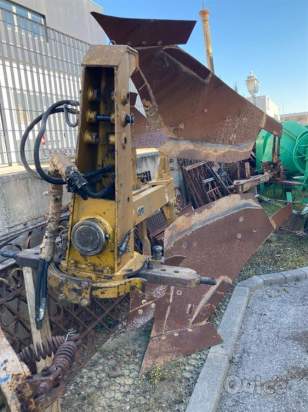 ARATRO IDRAULICO VOLTAORECCHIO UGO MORO  foto-367810