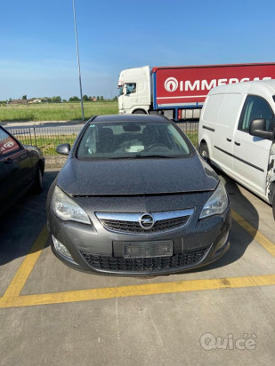 opel astra per pezzi di ricambio  foto-23577