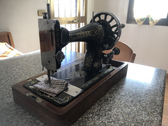 Macchina Singer anno 1899 foto-370612