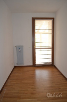 B183 ZONA SAN BIAGIO 2 CAMERE P.TERRA foto-23757