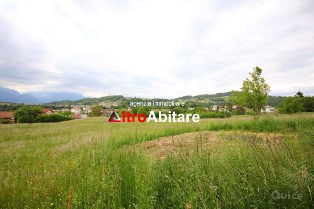 Porzioni terra-cielo da ristrutt. con 7500mq di t. a Borgo Valbelluna foto-380077