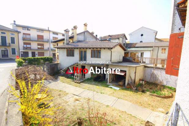 LENTIAI. Porzione terra-cielo di grande volumetria a Borgo Valbelluna foto-380153