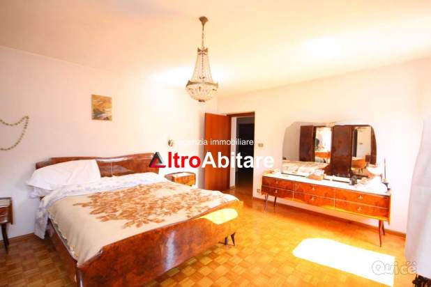 LENTIAI. Porzione terra-cielo di grande volumetria a Borgo Valbelluna foto-380164