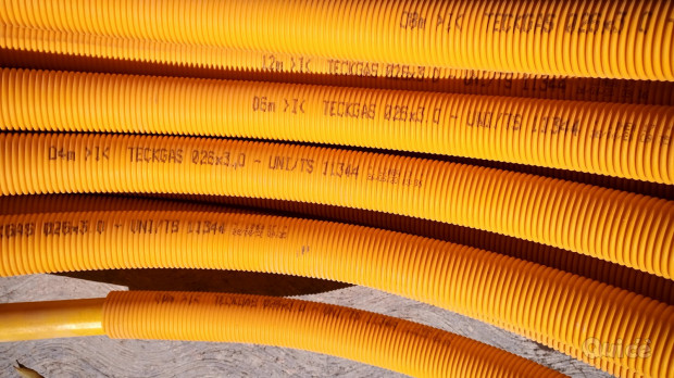 TUBO MULTISTRATO GAS 26X3 RIVESTITO PEXB/AL/PEXB - 40 METRI foto-382151