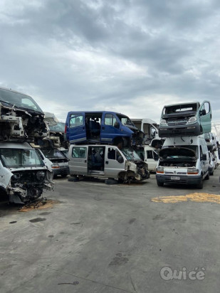 pezzi di ricambio per furgoni di moltissime marche eversioni foto-24013