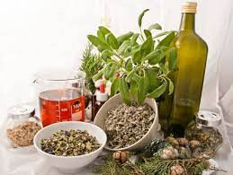 Corso di erboristeria/Corso di cosmesi naturale: Omaggio Corso di Fiori di Bach foto-383233