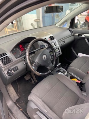 volkswagen touran 2.0 d del 2009 per pezzi di ricambio foto-24404