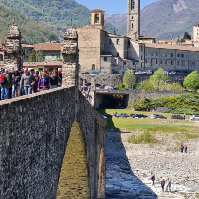 BOBBIO,  uno dei Borghi pi&ugrave; belli d'Italia & PIACENZA 05 Giugno - 1 giorno foto-393722