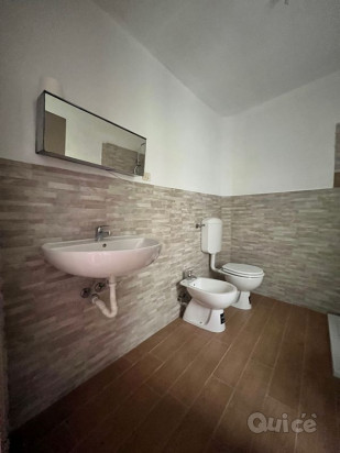 Porzione centrale con magazzino - V1492 foto-400847