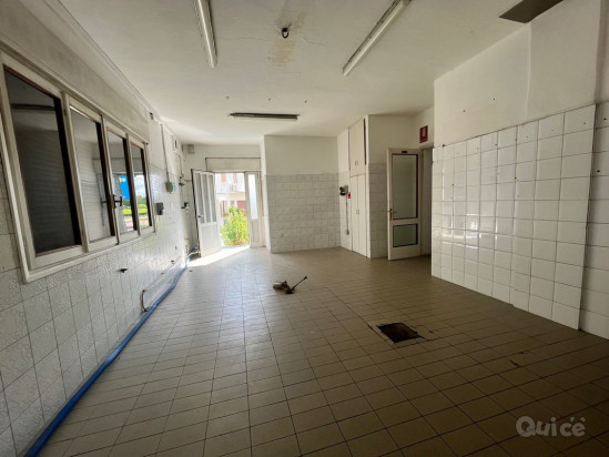 Complesso di appartamenti ed attivit&agrave; commerciali - V1495 foto-401042