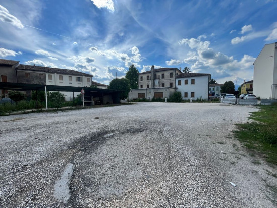 Complesso di appartamenti ed attivit&agrave; commerciali - V1495 foto-401039