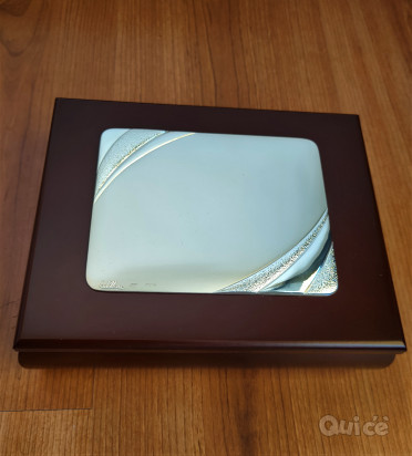 Scatola Portagioie in legno marrone scuro e argento foto-47999