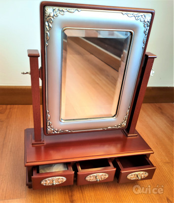 Specchiera in legno marrone scuro foto-412671