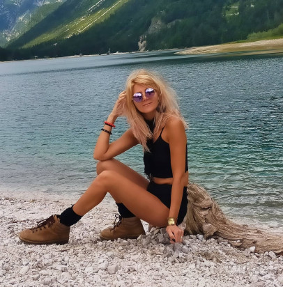 STO CERCANDO UOMO ONESTO COLTO E SINCERO foto-48113