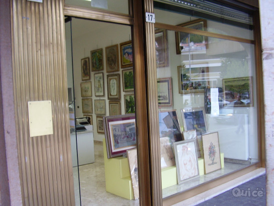 Vendo affitto negozio in centro a Conegliano in Piazza 4 Novembre foto-48721