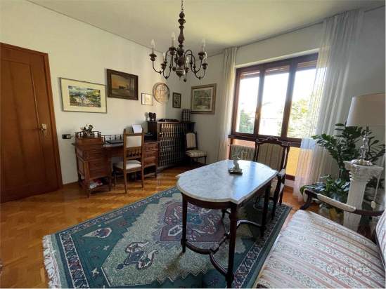 BEL 4 CAMERE PANORAMICO ULTIMO PIANO VITTORIO V.to a Vittorio Veneto foto-427520