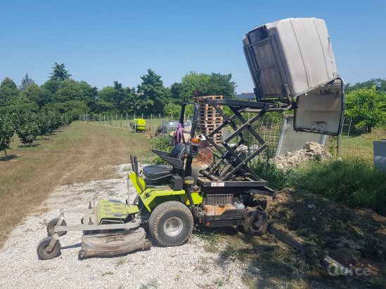Rasaerba Grillo bee fly 700 foto-428151