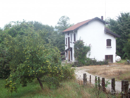 Casa grande in campagna ristrutturata con molto terreno foto-431646