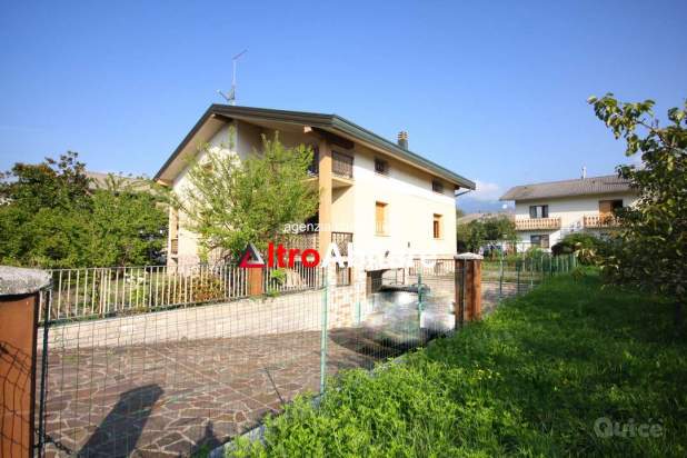 Casa singola con 2 appartam. indipendenti a Feltre foto-50727