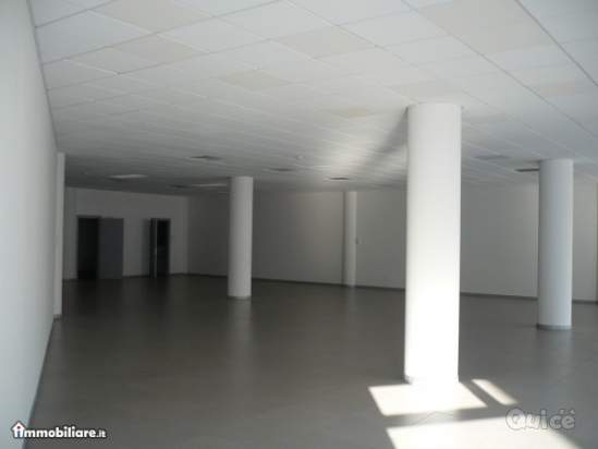 Locale commerciale in vendita a Villorba, Chiesa Vecchia foto-27448