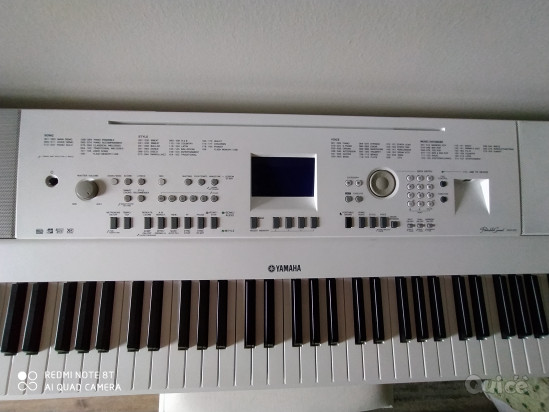 Pianoforte Yamaha  PortableGrand DSG 650 foto-30937