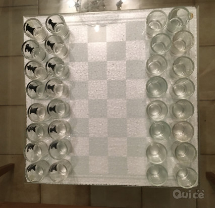 Scacchiera in cristallo con figuranti bicchierini  foto-7231