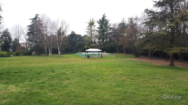 Villa unifamiliare con grande parco piantumato foto-7825