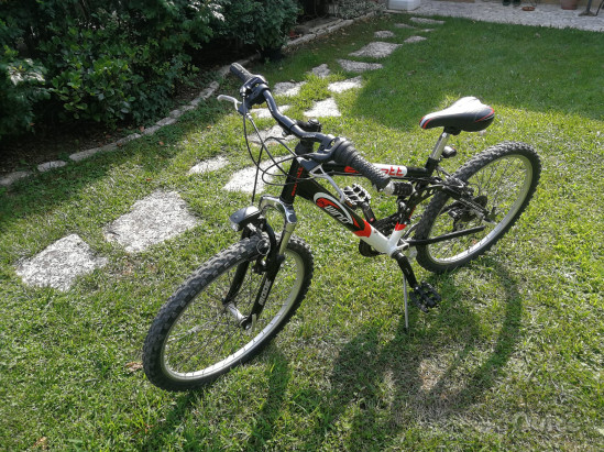 Mountain bike ragazzo foto-48711