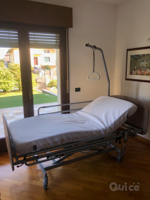 Letto motorizzato Vermeiren per degenti foto-52289