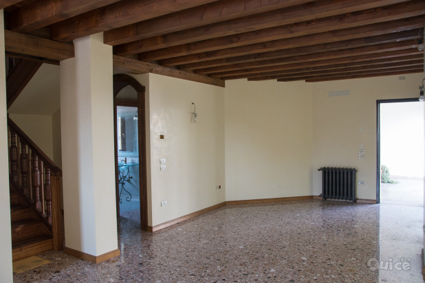 Bellissima porzione in borgo foto-8136