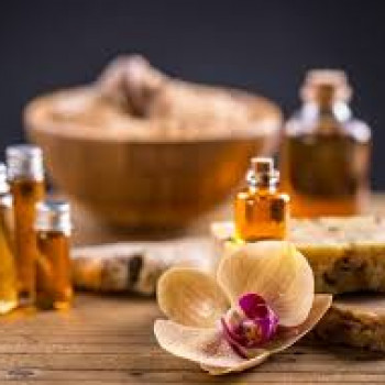 CORSO ON LINE DI COSMESI NATURALE