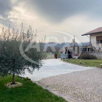 Casa singola in vendita a Montebelluna (Treviso)