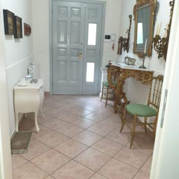 Villa in vendita a Carpi (Modena)
