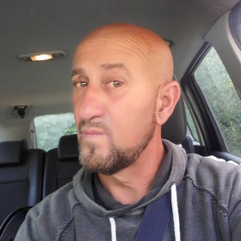lui cerca lei