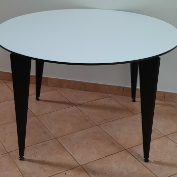 Tavolo rotondo 