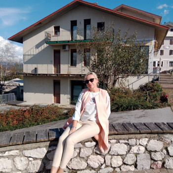 Olesia 45 anni 