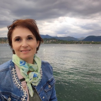 Elisa 49 anni. 