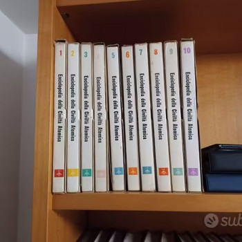 REGALO varie enciclopedie da collezione, zona Spresiano (TV)