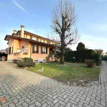Bifamiliare in vendita a Selvazzano Dentro (Padova)