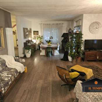 Bifamiliare in vendita a Costabissara (Vicenza)