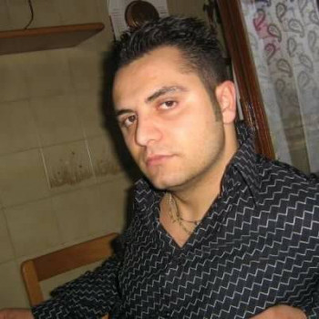 Cerco amicizia e relazione seria con donna 