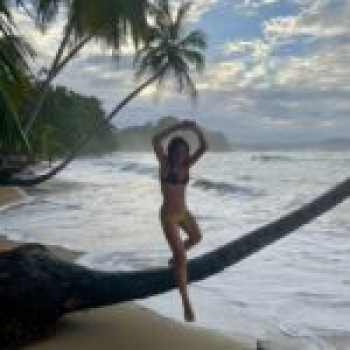 Caterina danzatrice, artista, performer, sensuale 