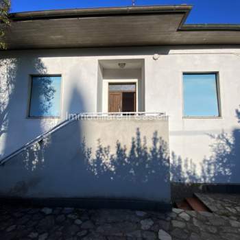 Casa singola in vendita a Castiglione del Lago (Perugia)